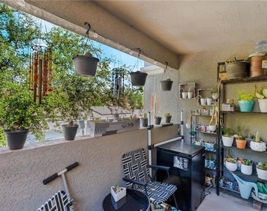 555 E Silverado Ranch Boulevard - Photo Thumbnail 17