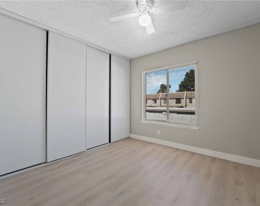 4630 Bountiful Way - Photo Thumbnail 23