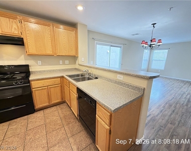 7337 Ribbon Ridge Avenue - Photo Thumbnail 3