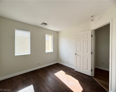 1951 Sundown Canyon Drive - Photo Thumbnail 15