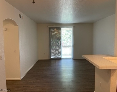 1830 N Buffalo Drive - Photo Thumbnail 4