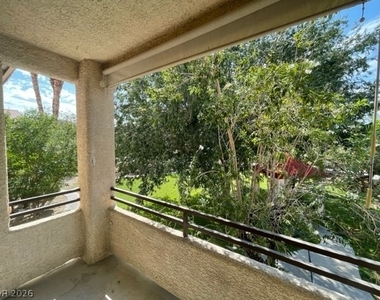 1830 N Buffalo Drive - Photo Thumbnail 13