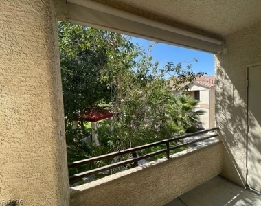 1830 N Buffalo Drive - Photo Thumbnail 12