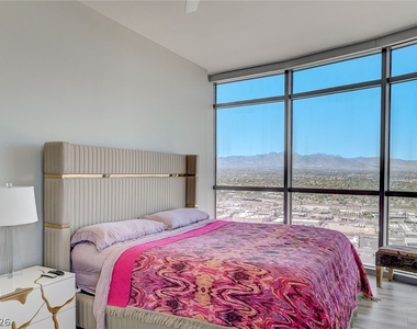 200 W Sahara Avenue - Photo Thumbnail 17