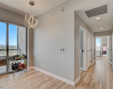 200 W Sahara Avenue - Photo Thumbnail 14