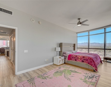 200 W Sahara Avenue - Photo Thumbnail 19
