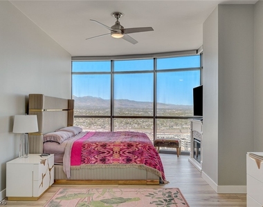 200 W Sahara Avenue - Photo Thumbnail 18