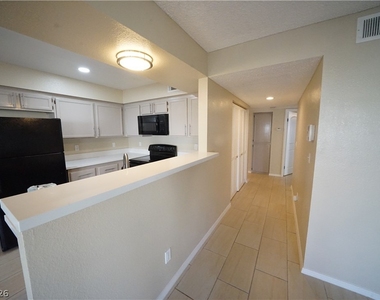 1575 W Warm Springs Road - Photo Thumbnail 9