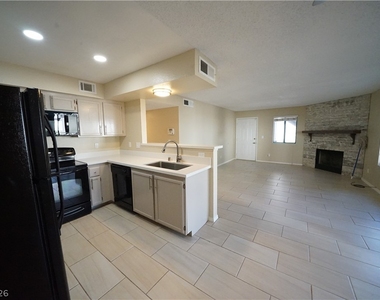 1575 W Warm Springs Road - Photo Thumbnail 8