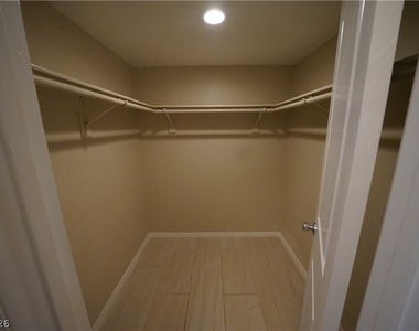 1575 W Warm Springs Road - Photo Thumbnail 18