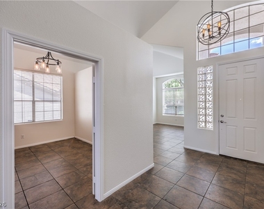 10008 Dusty Winds Avenue - Photo Thumbnail 2
