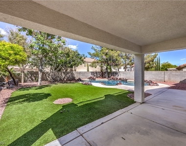10008 Dusty Winds Avenue - Photo Thumbnail 28