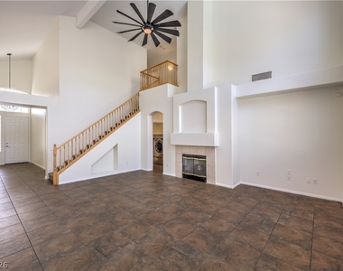 10008 Dusty Winds Avenue - Photo Thumbnail 3