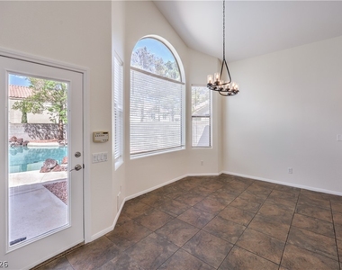 10008 Dusty Winds Avenue - Photo Thumbnail 8