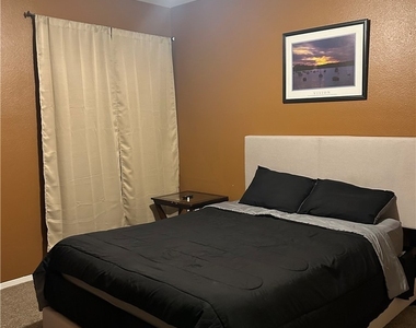 7159 S Durango Drive - Photo Thumbnail 6