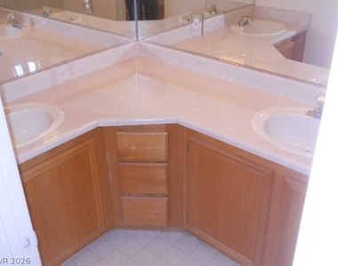 8212 Bluff Creek Avenue - Photo Thumbnail 8