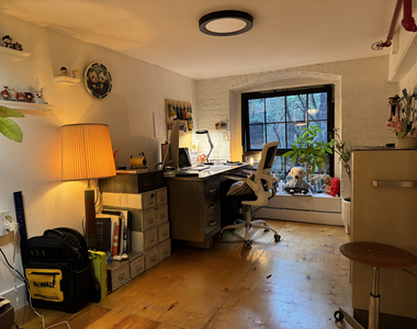 345 Eldert Street - Photo Thumbnail 5