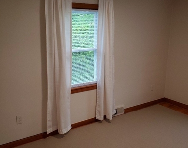 163 North Harrison St Street - Photo Thumbnail 6