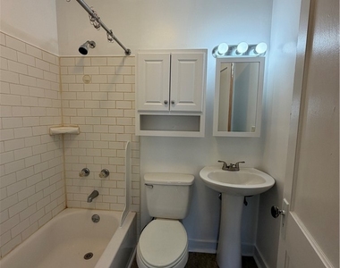 142-44 Lynwood Avenue - Photo Thumbnail 9