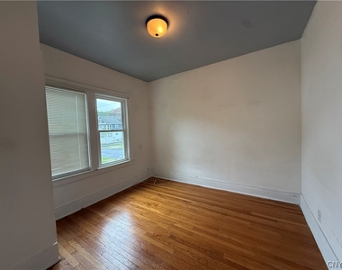 526 Boyden Street - Photo Thumbnail 13