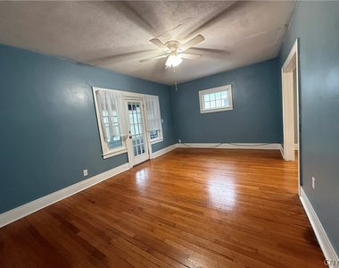 526 Boyden Street - Photo Thumbnail 1