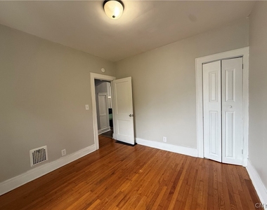 526 Boyden Street - Photo Thumbnail 10