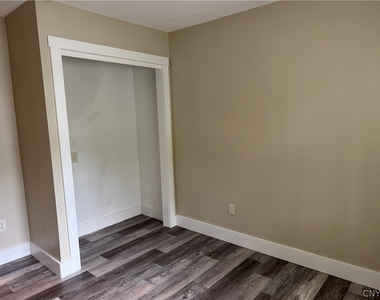 7878 Sagamore Drive N - Photo Thumbnail 22