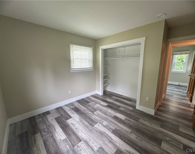 7878 Sagamore Drive N - Photo Thumbnail 31
