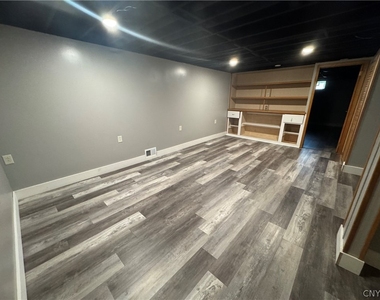 7878 Sagamore Drive N - Photo Thumbnail 33