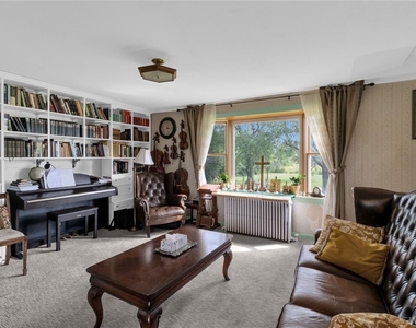 5166 William Street - Photo Thumbnail 27