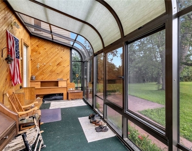 5166 William Street - Photo Thumbnail 13
