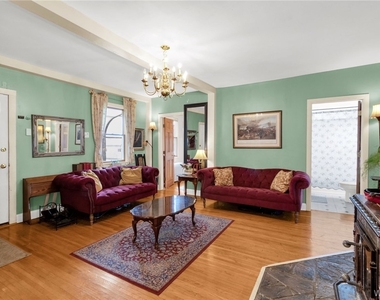 5166 William Street - Photo Thumbnail 16