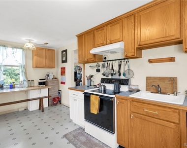 5166 William Street - Photo Thumbnail 25