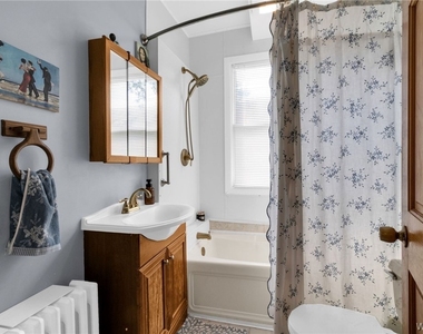 5166 William Street - Photo Thumbnail 22