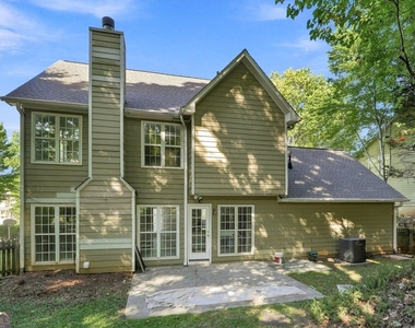 964 Bexhill Drive - Photo Thumbnail 18
