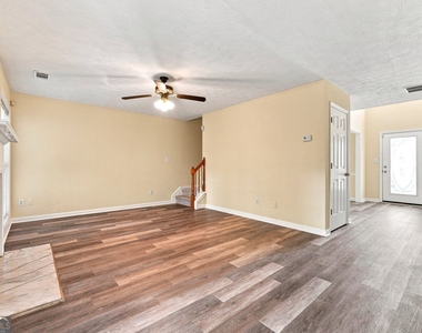964 Bexhill Drive - Photo Thumbnail 4