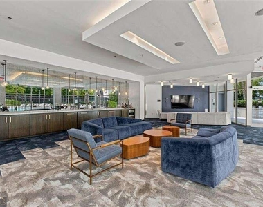 950 W Peachtree Street Nw - Photo Thumbnail 35