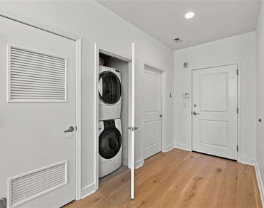 950 W Peachtree Street Nw - Photo Thumbnail 4