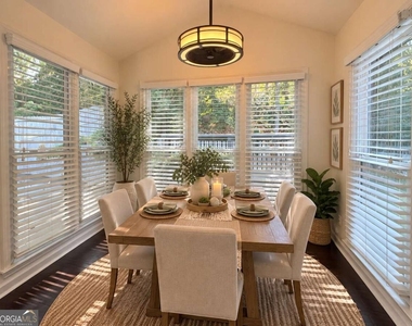 807 Arbor Forest Place Sw - Photo Thumbnail 8