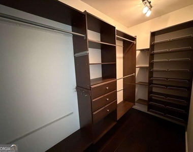 807 Arbor Forest Place Sw - Photo Thumbnail 15