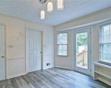 6428 Paradise Point Road - Photo Thumbnail 16