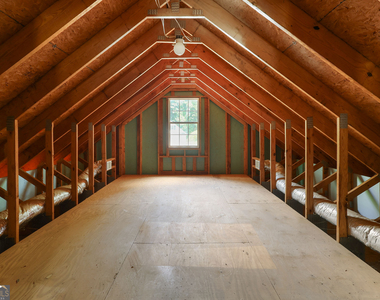 215 Cambridge Way - Photo Thumbnail 16