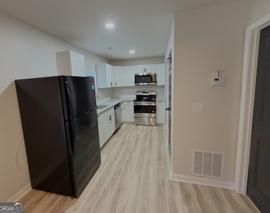 901 Pacific Avenue - Photo Thumbnail 5