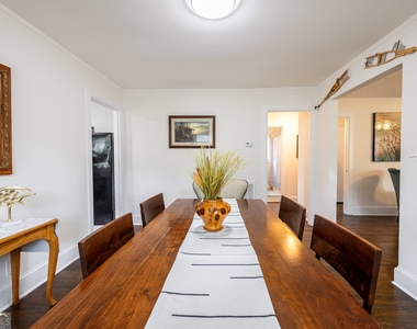 478 E Johnson Street - Photo Thumbnail 5