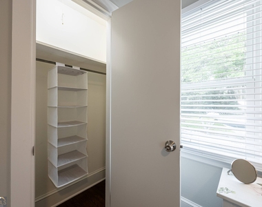 478 E Johnson Street - Photo Thumbnail 26