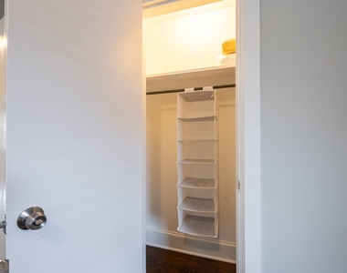 478 E Johnson Street - Photo Thumbnail 18