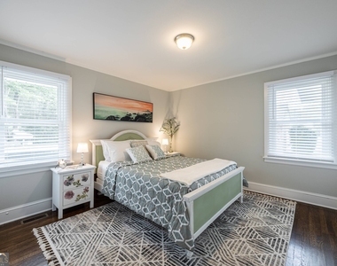 478 E Johnson Street - Photo Thumbnail 23