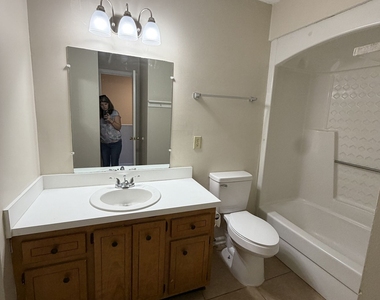 102 Inlet Reach Circle - Photo Thumbnail 17