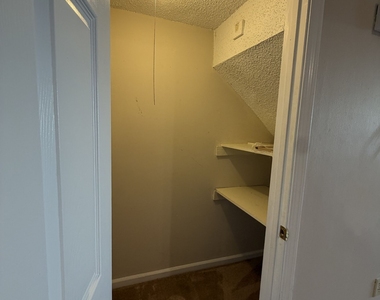 102 Inlet Reach Circle - Photo Thumbnail 10
