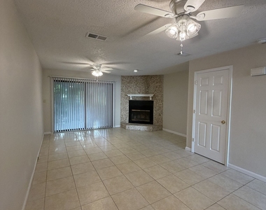 102 Inlet Reach Circle - Photo Thumbnail 4